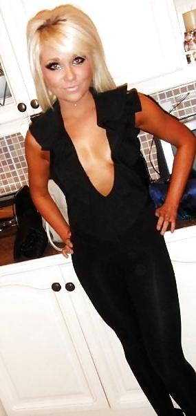 25P Teen slut olivia PLEASE CUM ON HER
