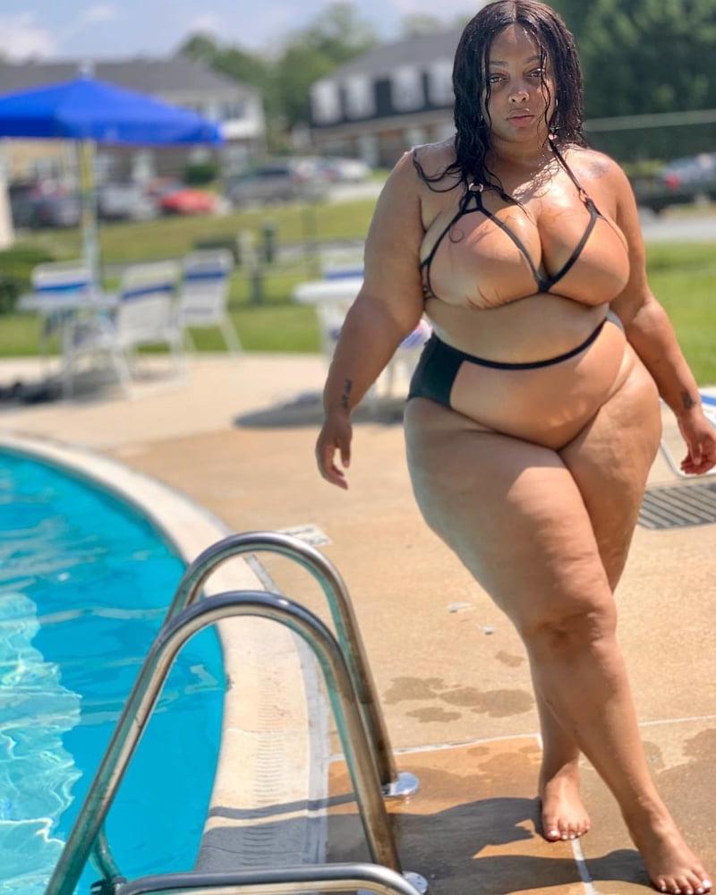 25P Girls I Like 140, Summer Girls