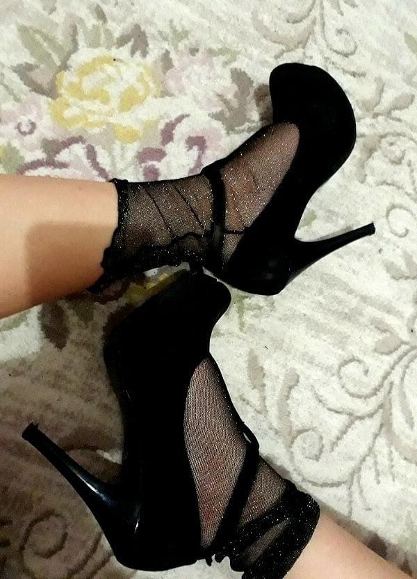 25P Turkish girls showing off