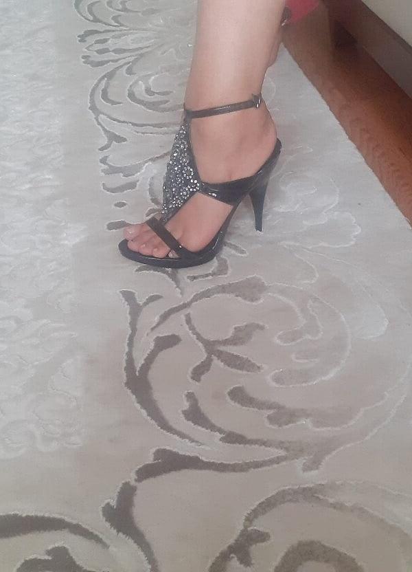 25P Turkish girls showing off