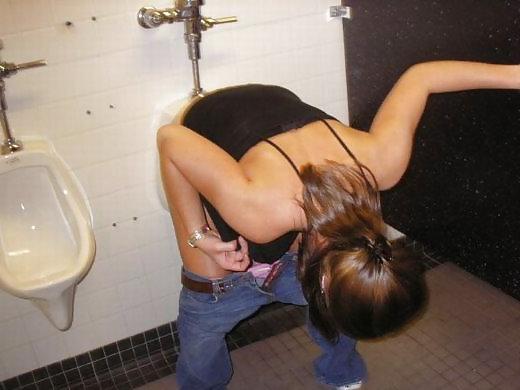 25P Girls using Men's Room - coolbudy