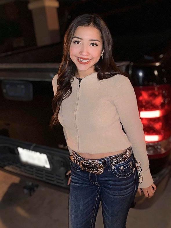 18P Young teen with Braces
