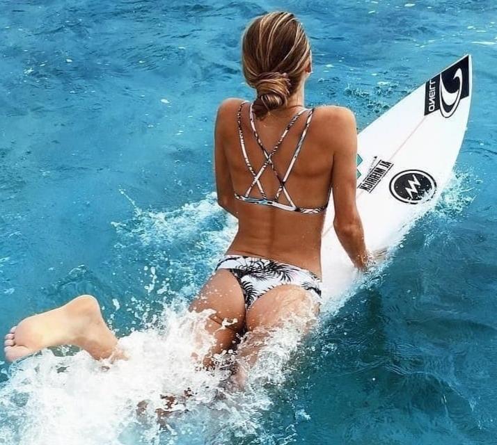 25P SURFER GIRLS