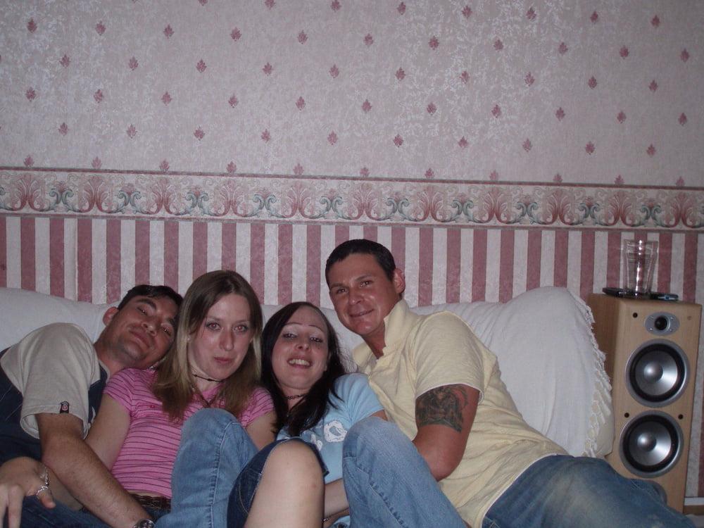 25P Girls around the World Welcome to Russia. 2