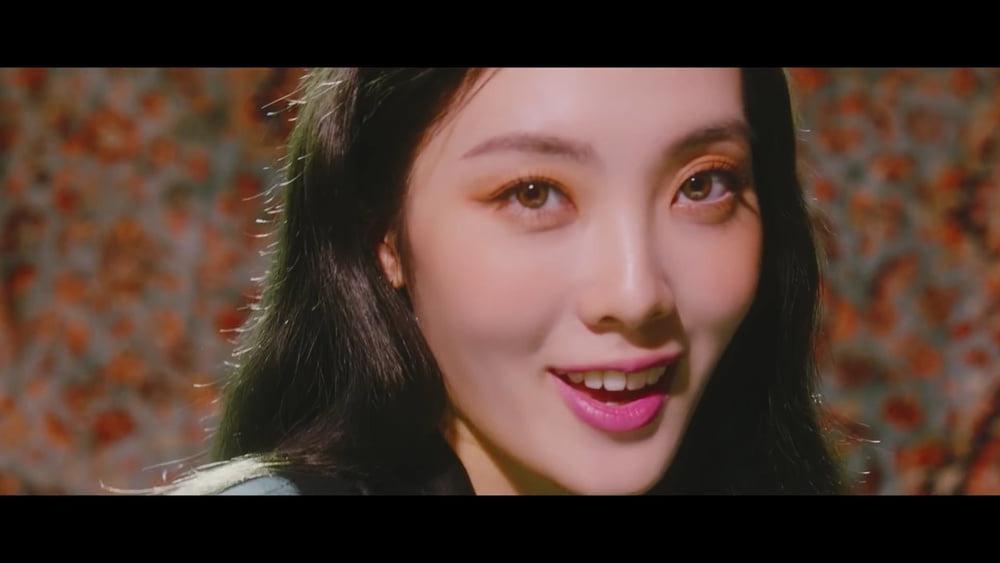 25P K-Pop Facial Screencaps