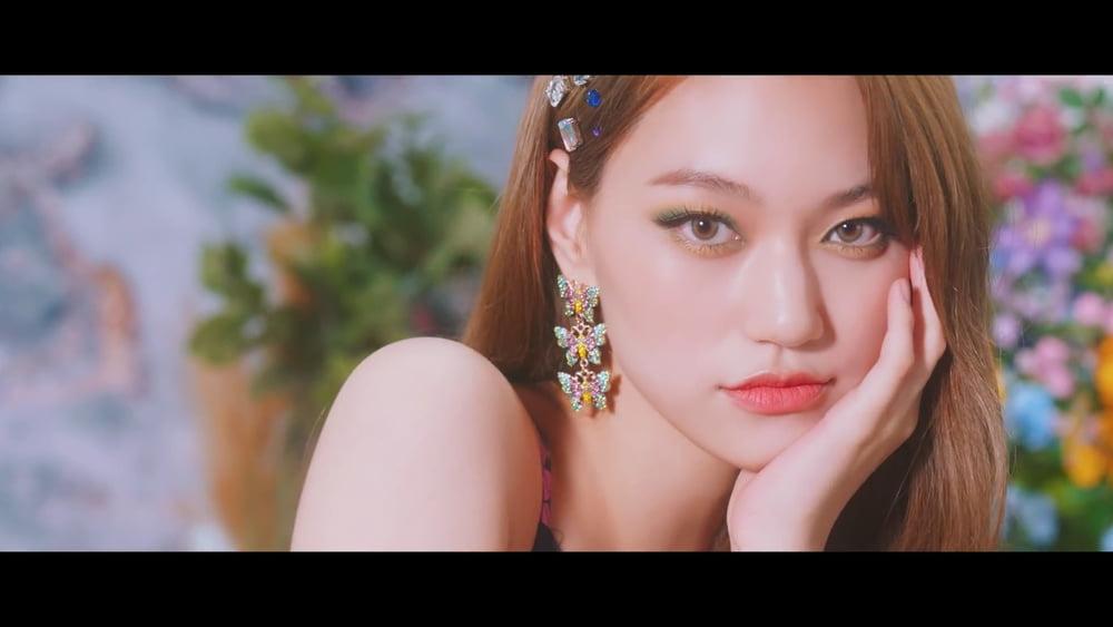 25P K-Pop Facial Screencaps