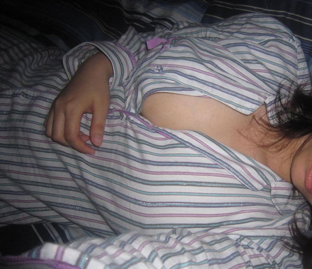 25P Japanese girl big tits