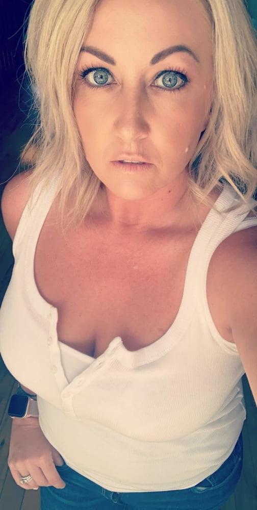25P Random Facebook finds hot Scottish girls