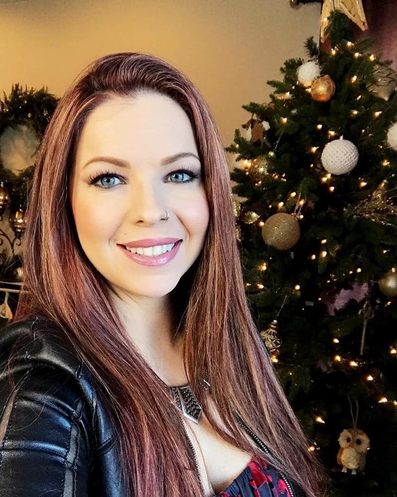 25P Random Facebook finds hot Scottish girls