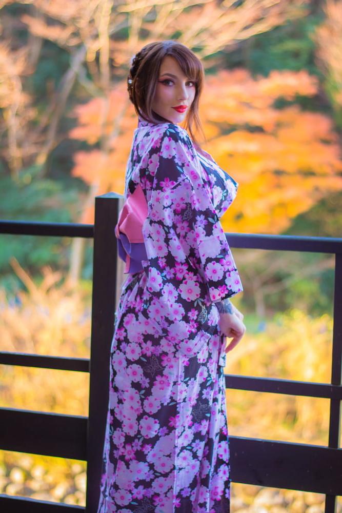25P KMFX - Kimono &amp; Bath