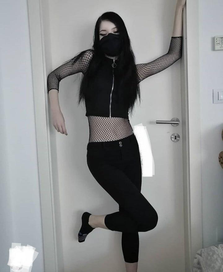 25P Alt Girls 189