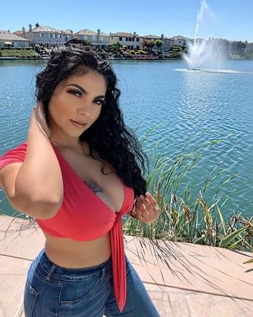 25P Hot Babes Calientes Girls 2020#3