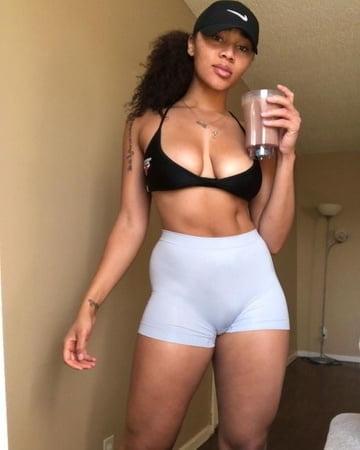 25P Hot Babes Calientes Girls 2020#1
