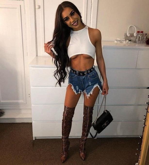 25P No Bra 27