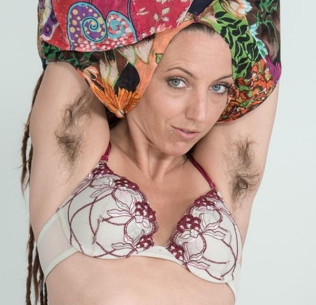 25P Hairy armpits with bra