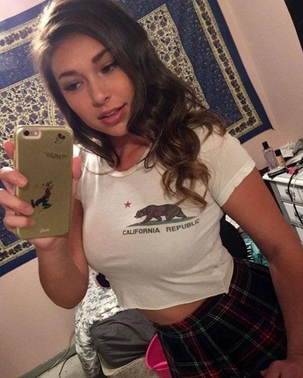 25P Sexy Selfie Girls