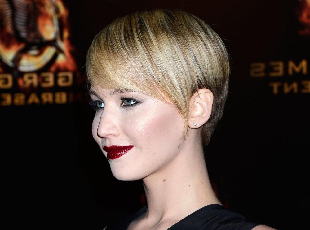 25P Short Haired Girls Make Me Horny 13