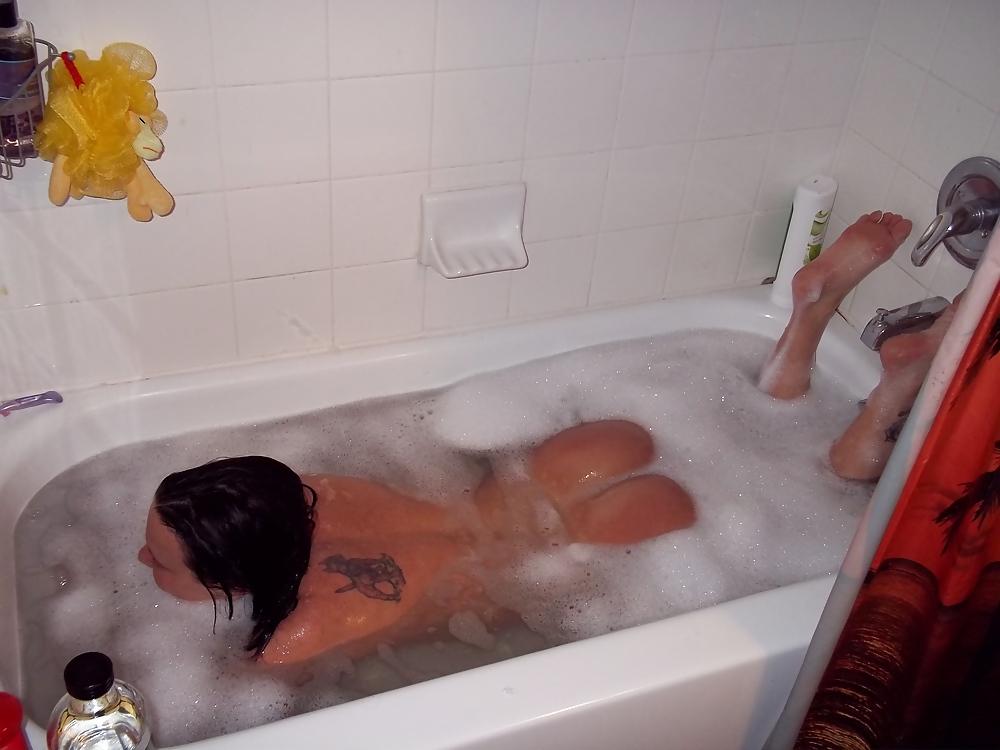 10P Chance takes a bath