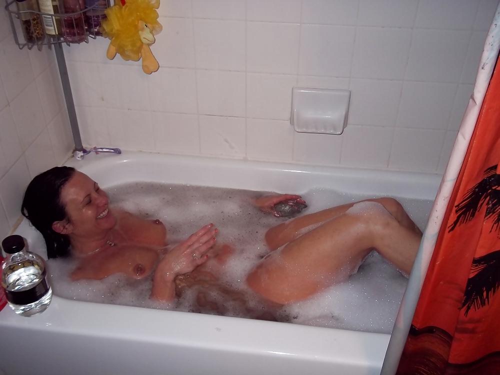 10P Chance takes a bath