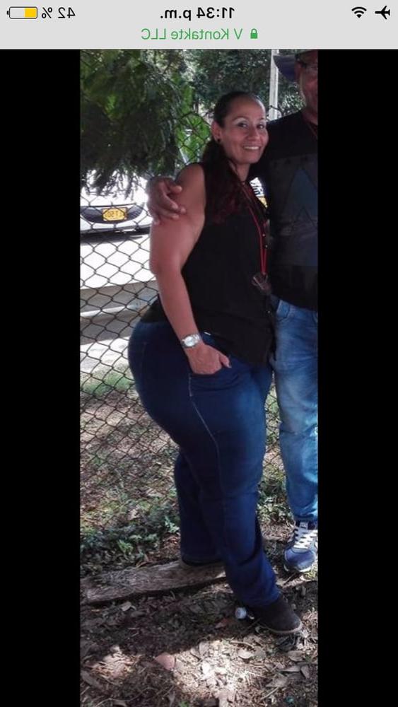 25P Mega thick comlombian milf