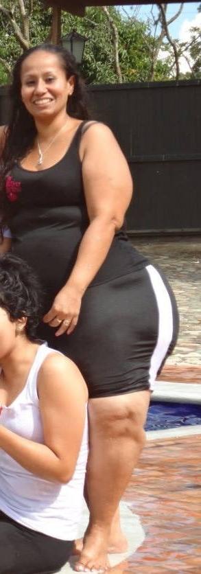 25P Mega thick comlombian milf
