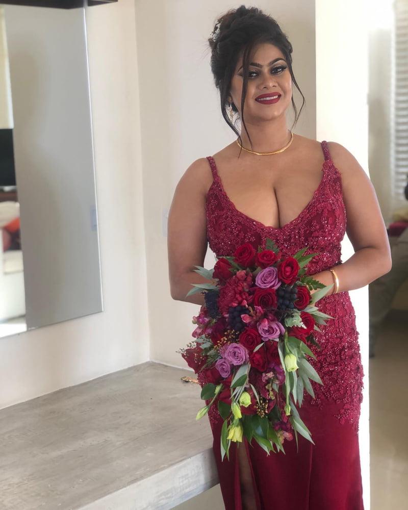 25P Fake Sri Lanka Girls