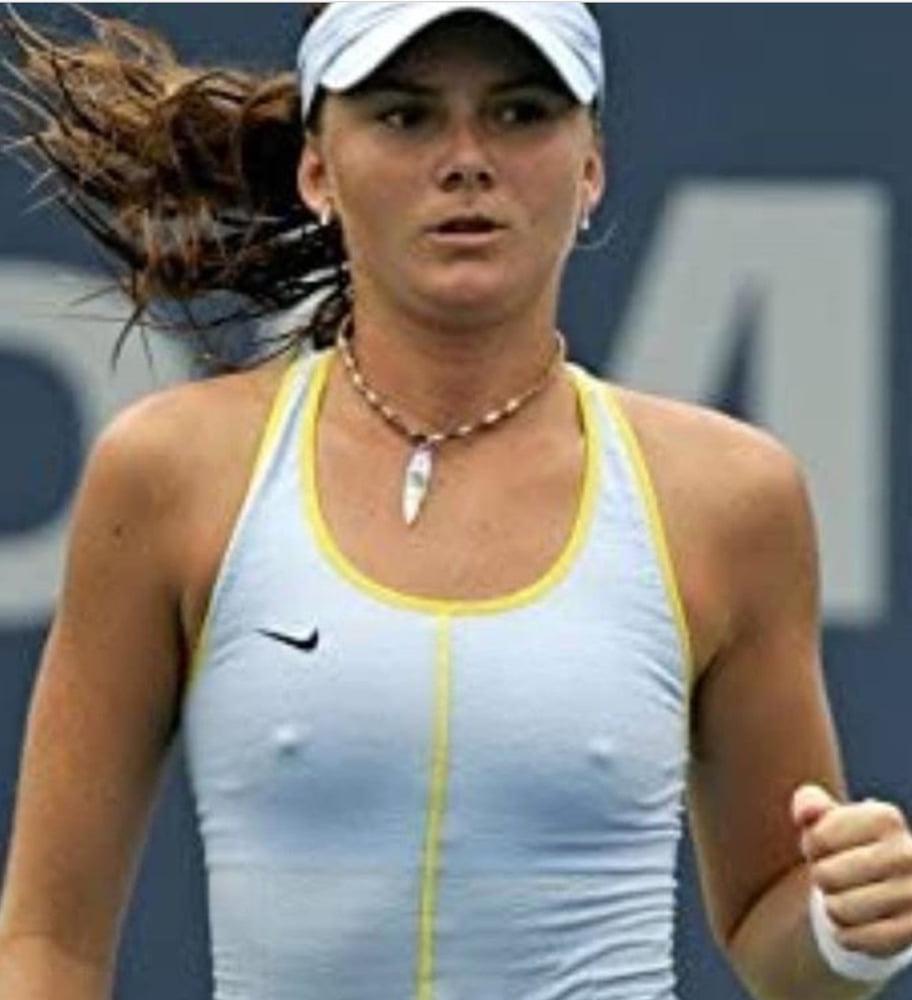 11P Women's Tennis
