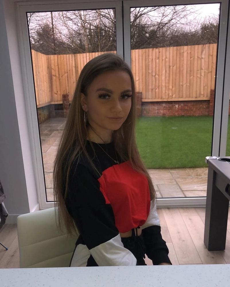 25P 18 yr old tight cunt Nicole