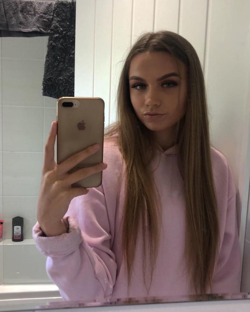 25P 18 yr old tight cunt Nicole