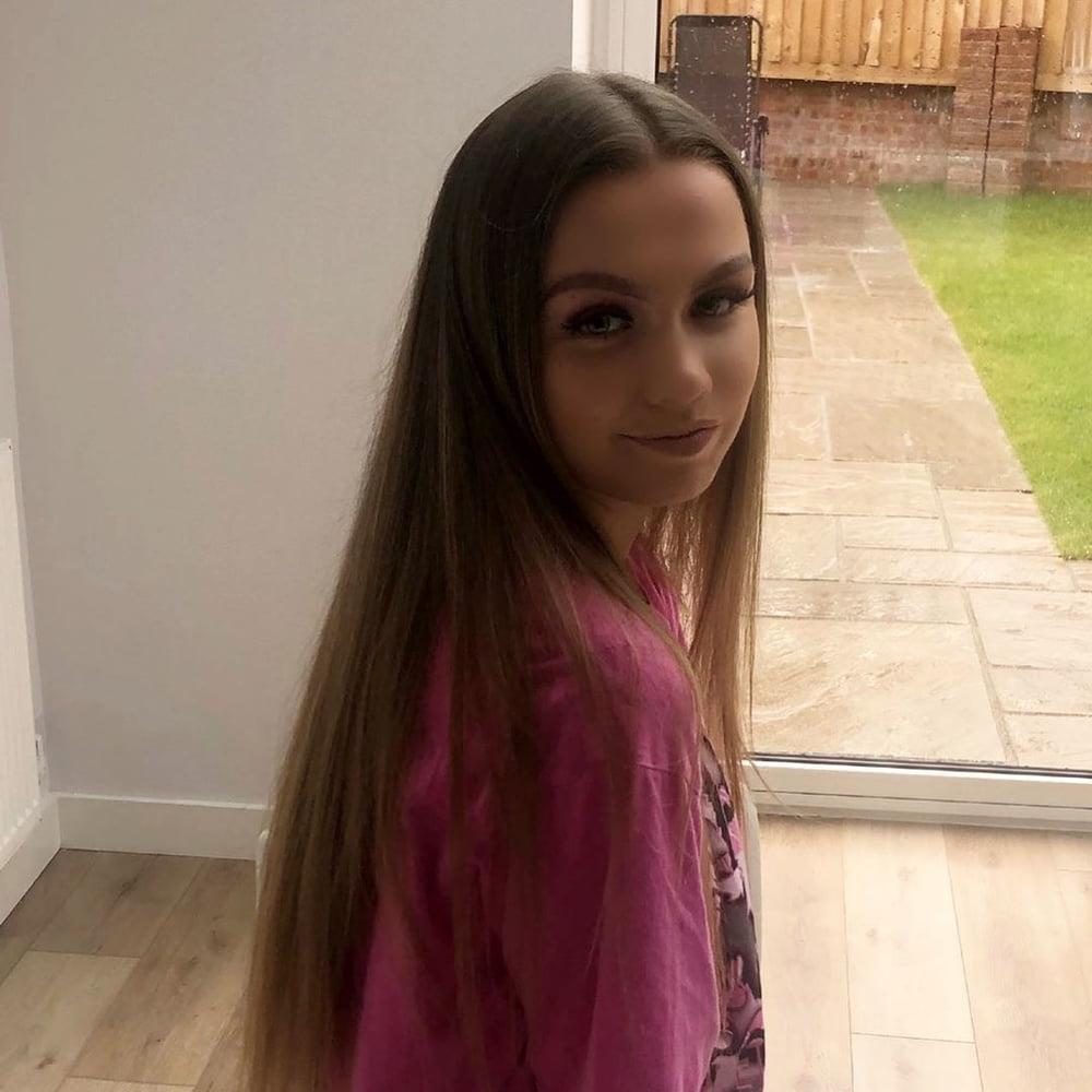 25P 18 yr old tight cunt Nicole