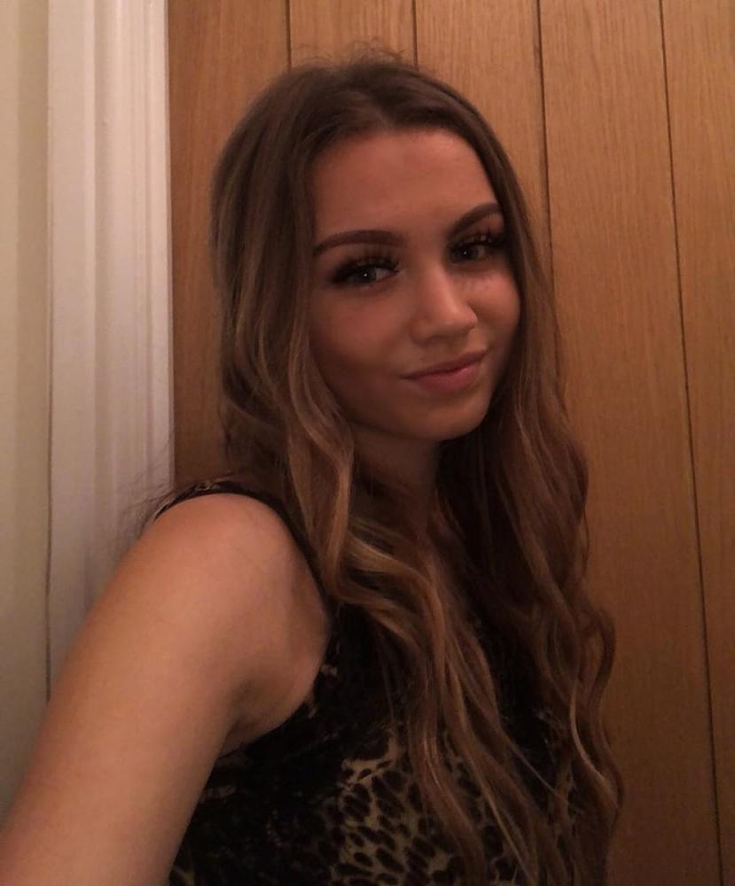 25P 18 yr old tight cunt Nicole