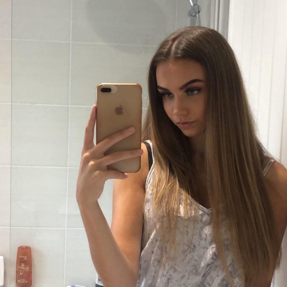 25P 18 yr old tight cunt Nicole