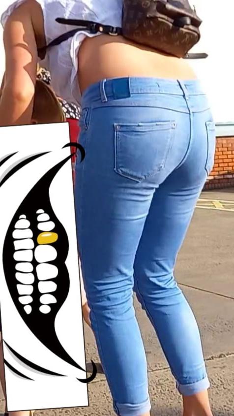 17P Newtownabbey MILF no bra down blouse nipple