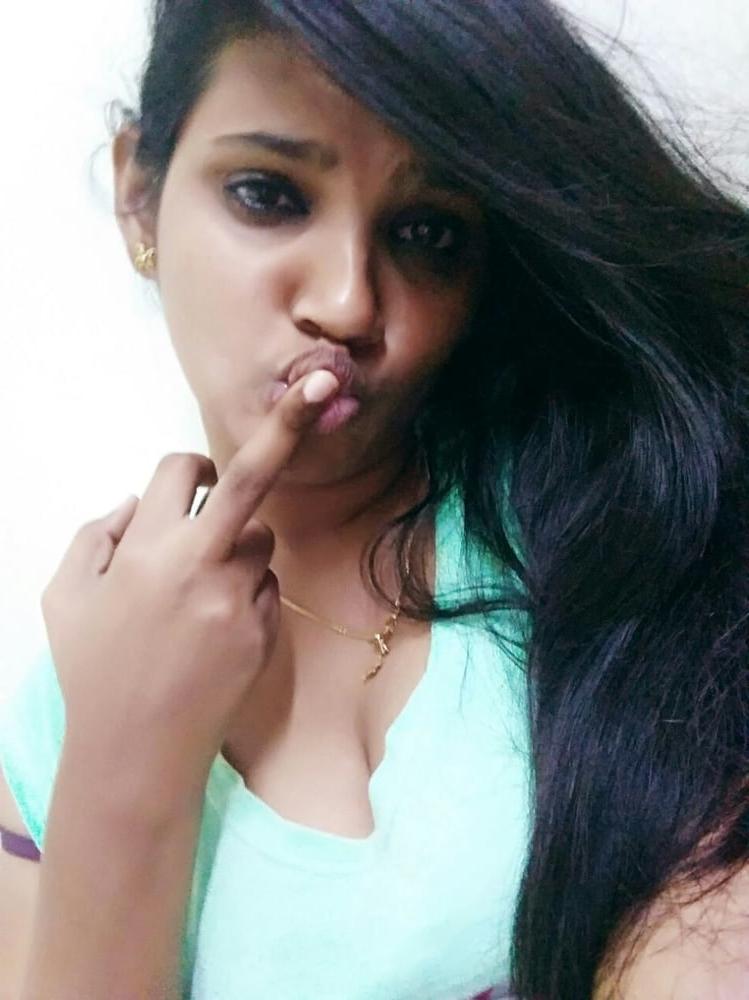 25P Bigboob Banker girlfriend