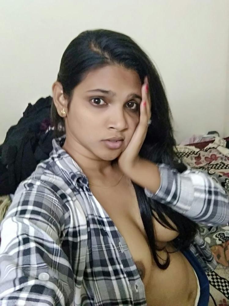 25P Bigboob Banker girlfriend
