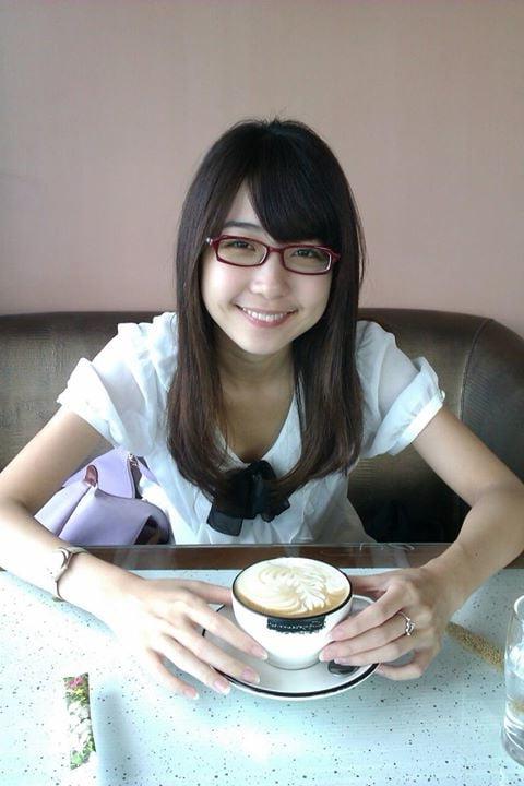 18P Taiwan slut teacher