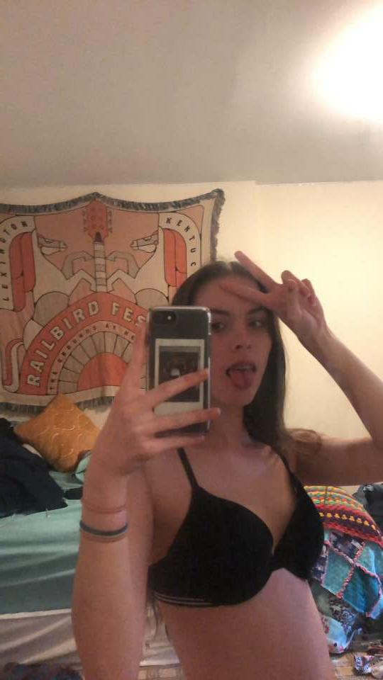 25P 18yr old Rachel's Private Pics
