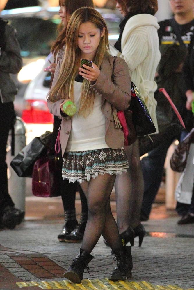 25P Street Pantyhose - Japanese Girls Part 1