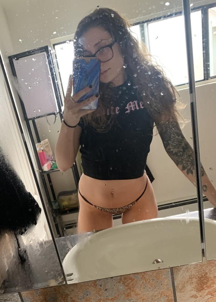 24P Sexy teen girl