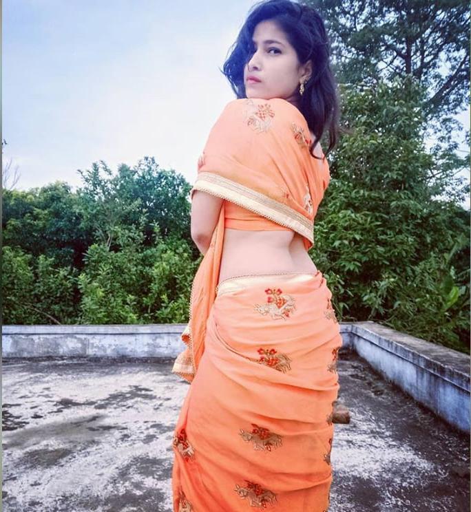 11P Pakistani Hot Girls