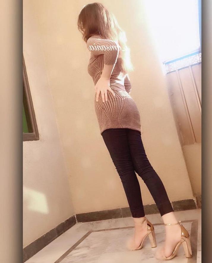 11P Pakistani Hot Girls