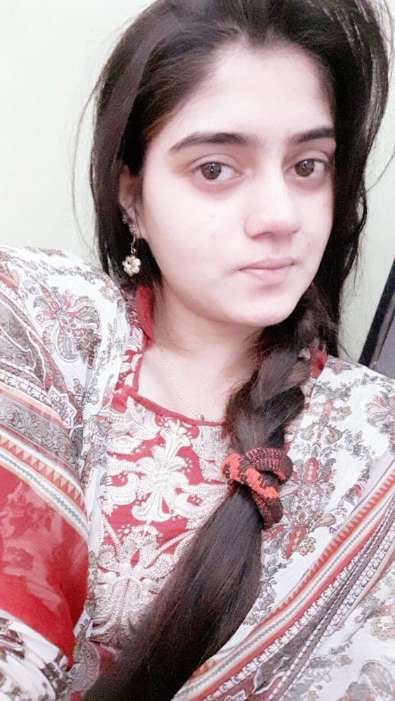 24P Beautiful pakistan girls