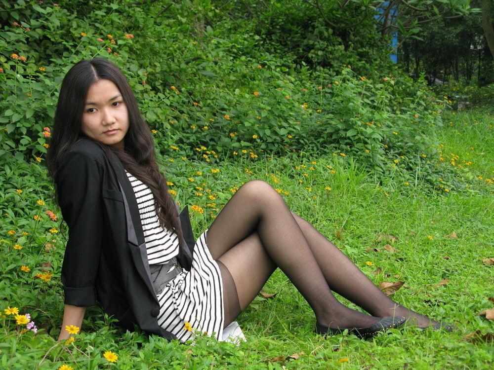 20P Japanese candids in pantyhose #1