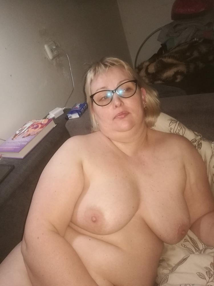 25P Girls wearing glasses