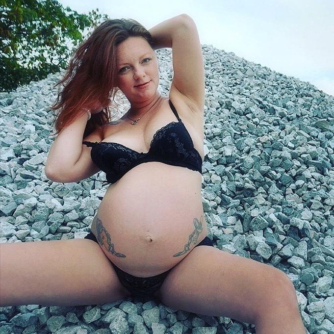 25P Pregnant cunt Dawn