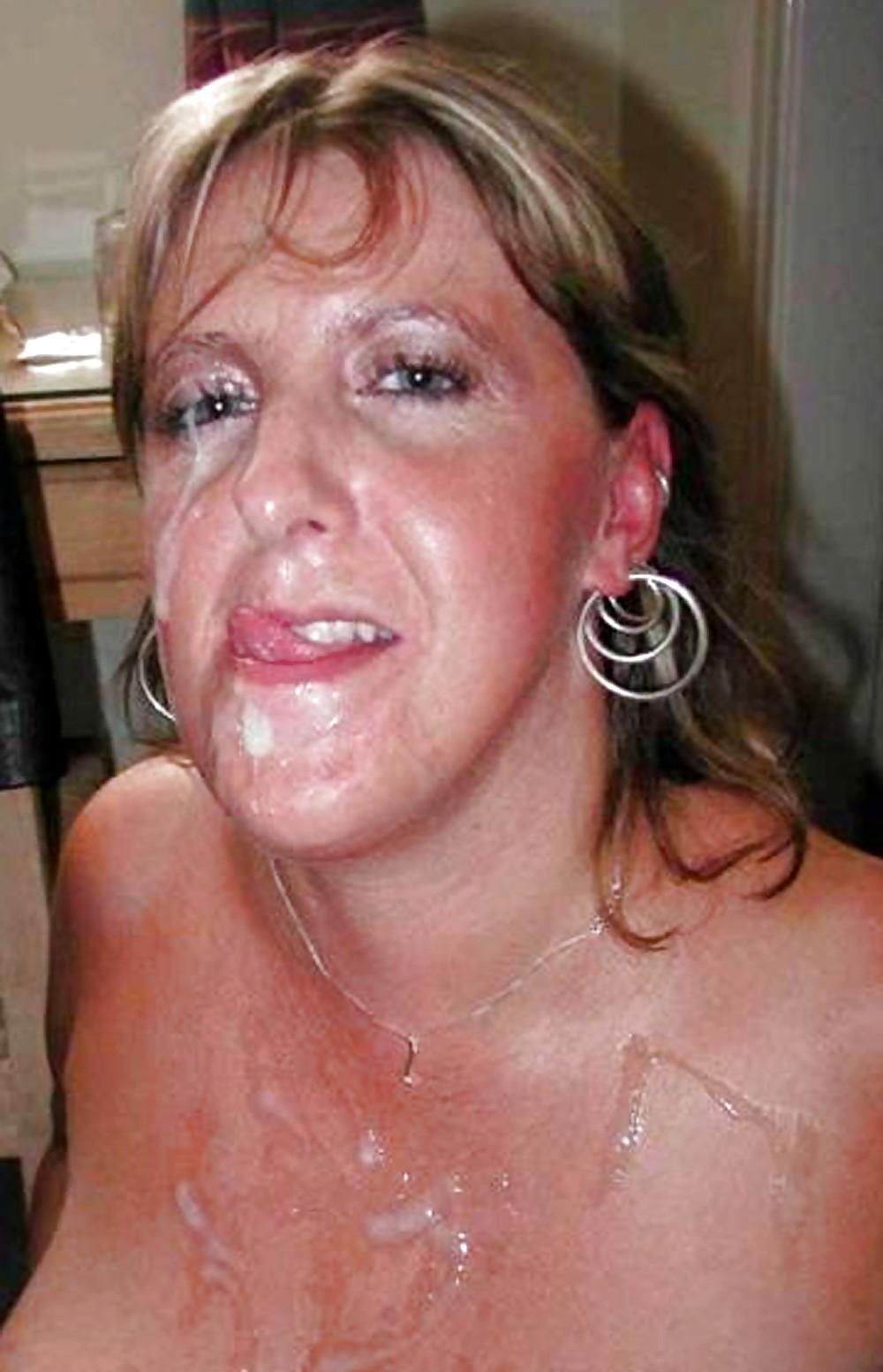 25P MILFS LOVE FACIALS