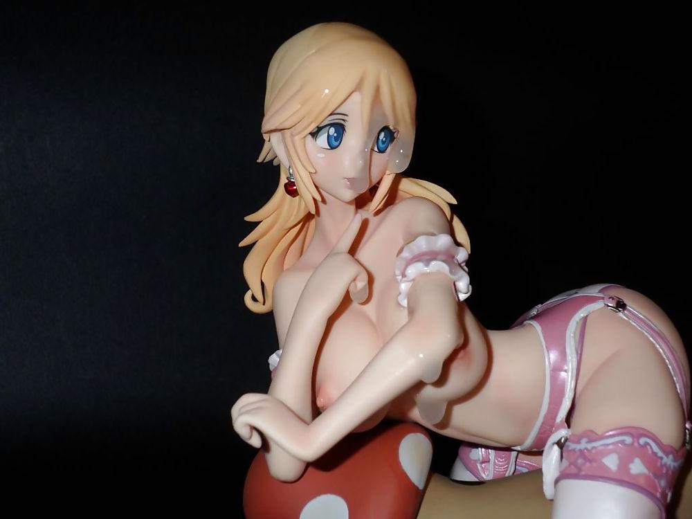 22P Princess.Bitch (anime figure)