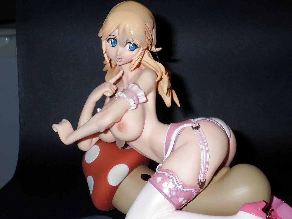 22P Princess.Bitch (anime figure)
