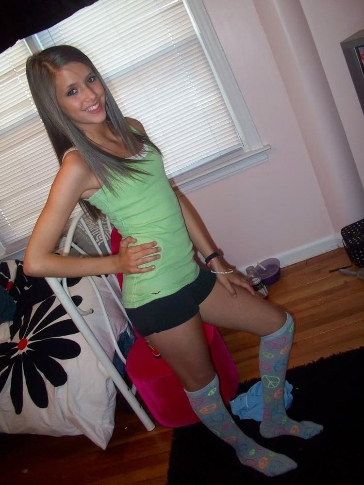 25P girls in sock