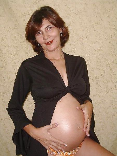 14P Pregnant and horny.